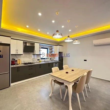Arya Villa *