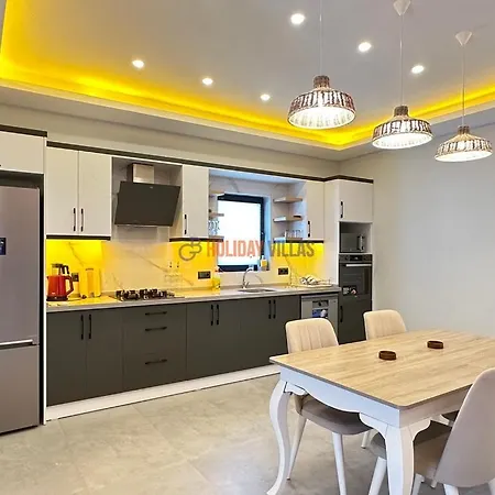 Arya Villa *