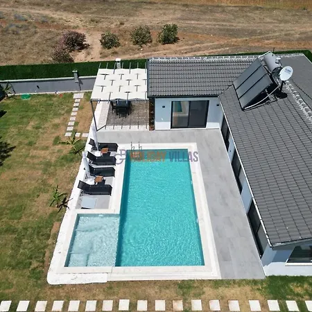 Villa Arya