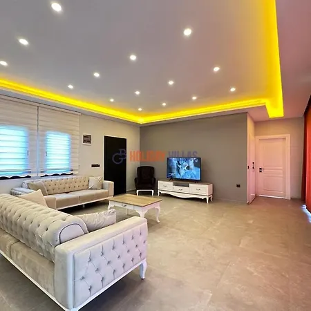 Arya Villa