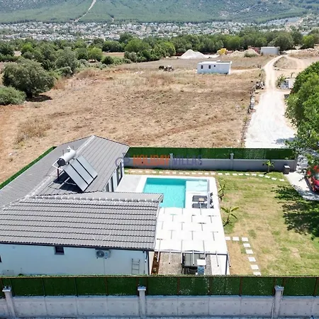 Villa Arya